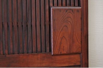 総欅!味のあるシンプルな格子蔵戸