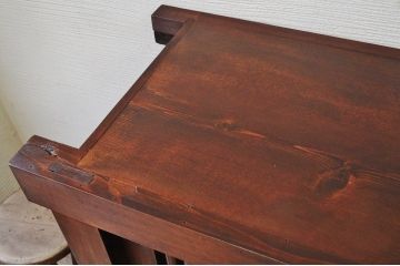 アンティーク家具　重厚な縦桟ガラス引き戸収納箪笥サイドボード(水屋箪笥)