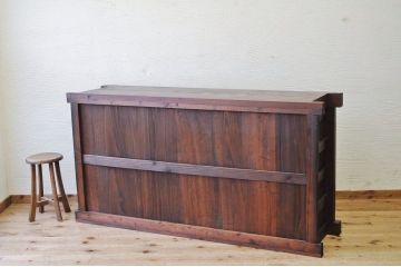 アンティーク家具　重厚な縦桟ガラス引き戸収納箪笥サイドボード(水屋箪笥)