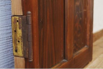 古い木の使い込まれたガラスドアノブ銀モールガラス扉5