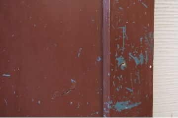 ペンキの剥げたガラスドアノブモールガラス扉8