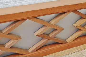 作りの良い小振りな明り取り