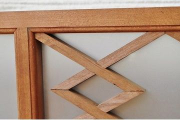 作りの良い小振りな明り取り
