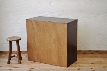 レトロ家具　レトロなデザインのモールガラスレコードケース(書類棚)