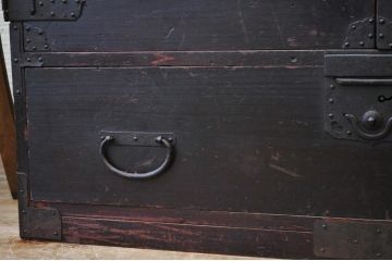 アンティーク家具　江戸期　味わい深い観音開き時代箪笥