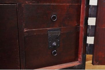 アンティーク家具　江戸期　味わい深い観音開き時代箪笥