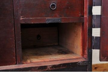 アンティーク家具　江戸期　味わい深い観音開き時代箪笥