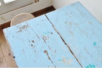 アンティーク家具　★古い酒屋のペンキの剥げた収納付き作業台