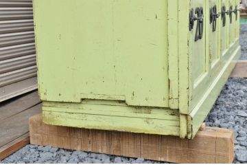 アンティーク家具　◆特大!ペンキの剥げたアンティークロッカー(マス目棚)