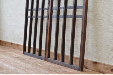 古民具　総欅!小振りな格子戸2枚セット