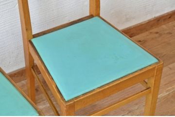 レトロ家具　レトロなデザインの椅子(イス)2脚セット