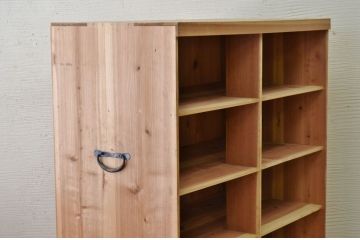アンティーク家具　古い木味のアンティーク飾り棚(収納棚、飾り棚)1