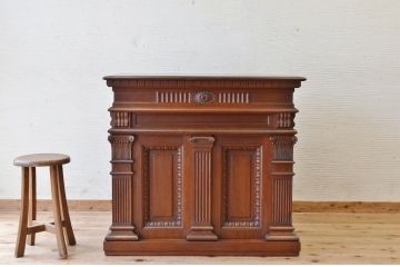 アンティーク家具　産地不明　作りの良いアンティークリーディングデスク(カウンターテーブル)