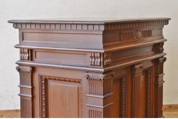 アンティーク家具　産地不明　作りの良いアンティークリーディングデスク(カウンターテーブル)