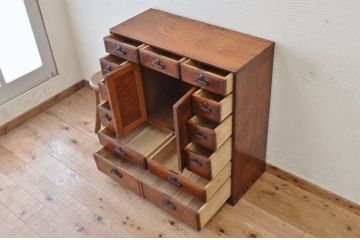アンティーク家具　総欅!特別注文作り意匠の素晴らしい最高級茶箪笥