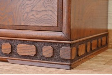 アンティーク家具　総欅!特別注文作り意匠の素晴らしい最高級茶箪笥