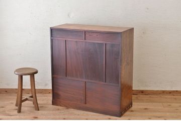 アンティーク家具　総欅!特別注文作り意匠の素晴らしい最高級茶箪笥