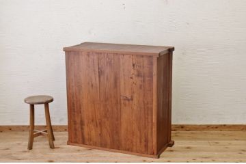 アンティーク家具　古民具　古い木の下駄箱(収納棚)