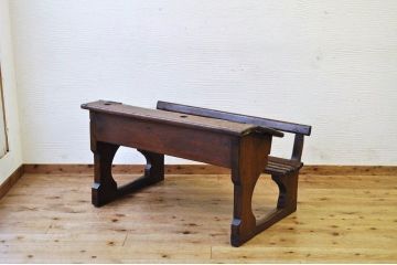 アンティーク家具　イギリスアンティーク!!とても古い2人掛けスクールデスク