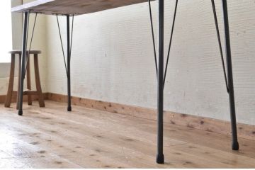 アンティーク家具　☆古い一枚板の鉄脚テーブル1　(机、作業台)