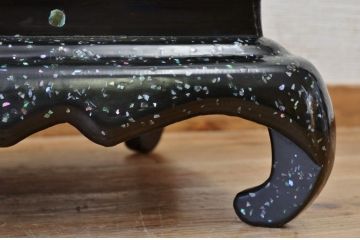 アンティーク家具　特大!木製螺鈿花台(漆器)