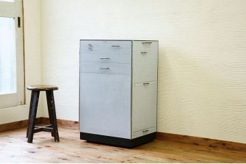 アンティーク家具　珍品!古い歯医者のデンタルキャビネット