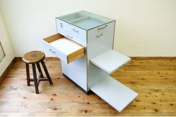 アンティーク家具　珍品!古い歯医者のデンタルキャビネット