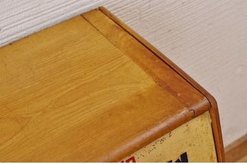 レトロ家具　古い洋品店のレトロな上蓋付き小引出し