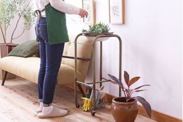 アンティーク雑貨　珍品　古い病院の洗面ワゴン