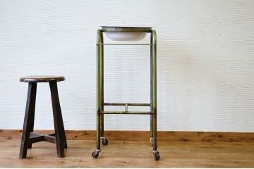 アンティーク雑貨　珍品　古い病院の洗面ワゴン