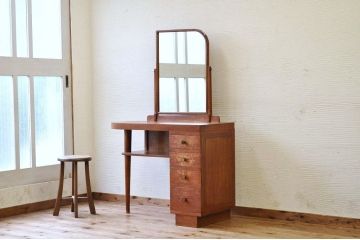 レトロ家具　可愛いデザイン!昭和レトロなドレッサー