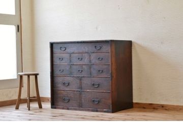 アンティーク家具　古民具　骨董　木目の素晴らしい引き出し11杯時代箪笥