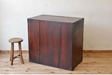 アンティーク家具　古民具　骨董　木目の素晴らしい引き出し11杯時代箪笥