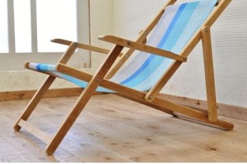 アンティーク家具　古い木味の折り畳み式アンティークデッキチェア