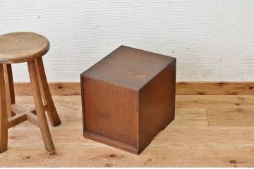 アンティーク家具　珍品!モールガラスアンティークシャツケース(収納棚、引き出し)