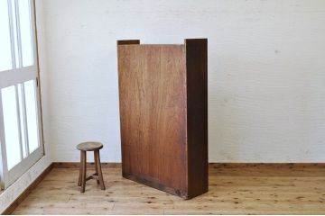 美品!古い木の大振りな収納棚