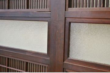 古民具　骨董　腰板欅の味わい深い格子戸4枚セット