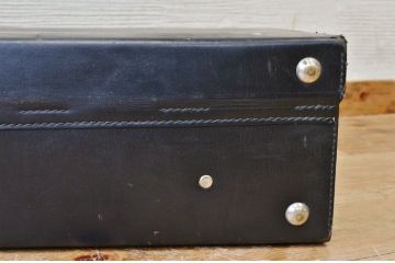 アンティーク雑貨　レトロなデザインのアンティークトランク(1)