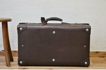 アンティーク雑貨　レトロなデザインのアンティークトランク2