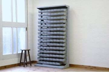 アンティーク雑貨　重厚!古い工場のアイアン部品棚