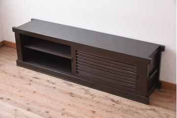 アンティーク家具　六尺　古民具・骨董　横桟ガラス引き戸の水屋箪笥ローボード(食器棚、収納棚、テレビ台、キャビネット)