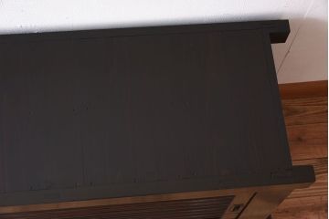 アンティーク家具　六尺　古民具・骨董　横桟ガラス引き戸の水屋箪笥ローボード(食器棚、収納棚、テレビ台、キャビネット)