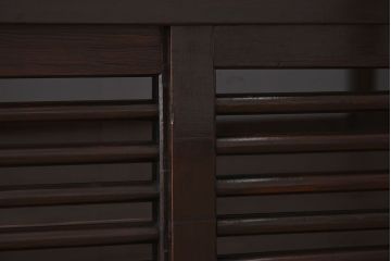 アンティーク家具　六尺　古民具・骨董　横桟ガラス引き戸の水屋箪笥ローボード(食器棚、収納棚、テレビ台、キャビネット)