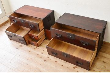 アンティーク家具　☆古民具　骨董　使い込まれた時代箪笥