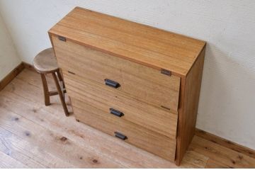 アンティーク家具　古材を使って製作したパタパタ収納棚2　(下駄箱)