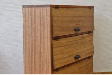 アンティーク家具　古材を使って製作したパタパタ収納棚2　(下駄箱)