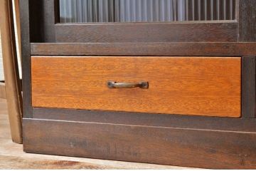 アンティーク家具　作業台付きモールガラスアンティーク食器棚