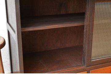 アンティーク家具　作業台付きモールガラスアンティーク食器棚