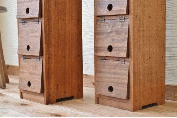 アンティーク家具　古材で製作したパタパタ収納棚2個セット