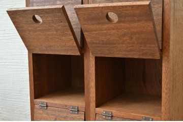 アンティーク家具　古材で製作したパタパタ収納棚2個セット
